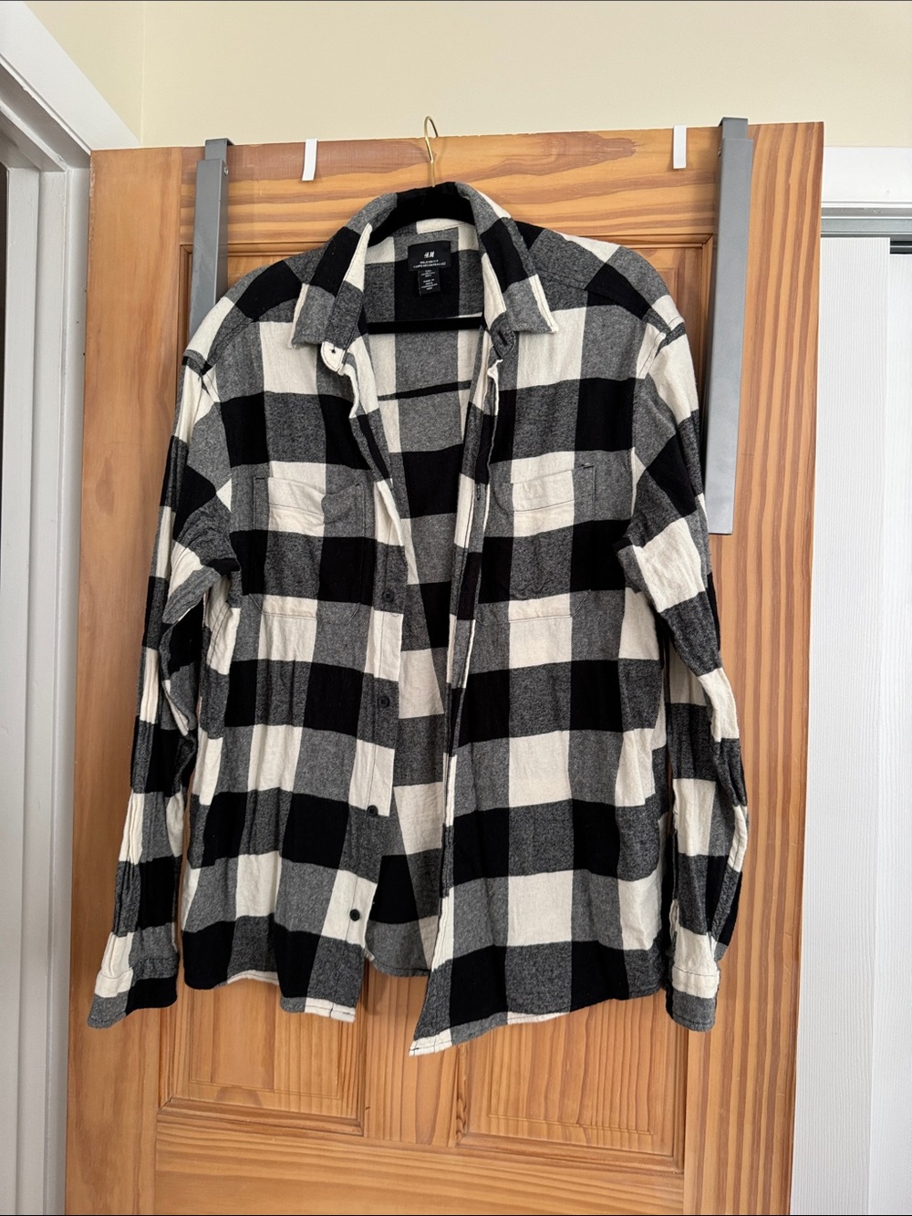 H&M Black & White Plaid Button-Down Shirt
